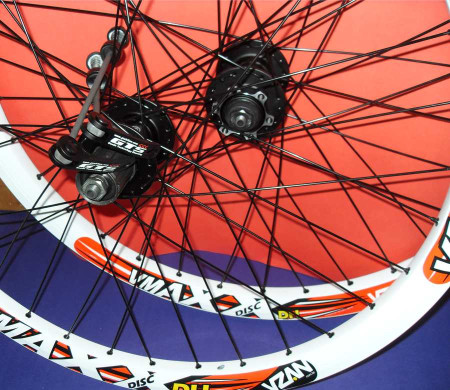 Par Rodas Vmaxx 26 + Raios Inox + Freio Á Disco Alhonga + Cubos GTS GD300  8/9 vel. Montadas